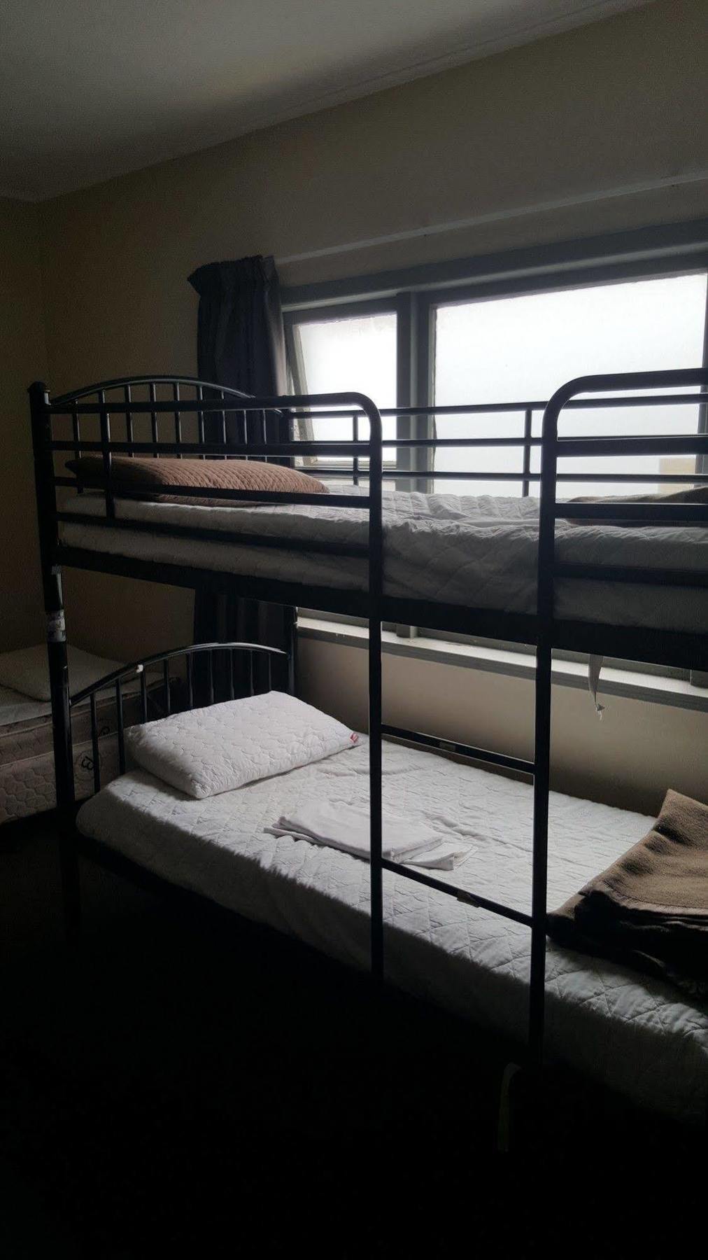 Hostel Kiwi Airport Backpackers Auckland Zewnętrze zdjęcie